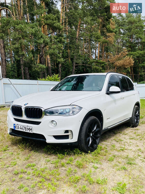 Внедорожник / Кроссовер BMW X5 2015 в 