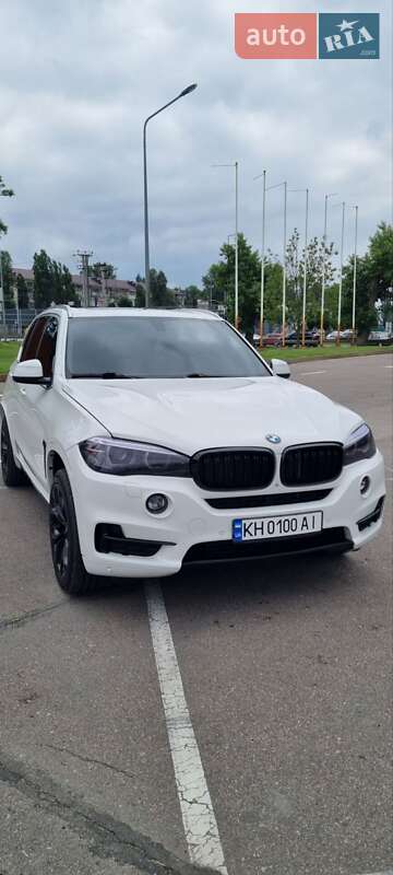 Внедорожник / Кроссовер BMW X5 2014 в Киеве
