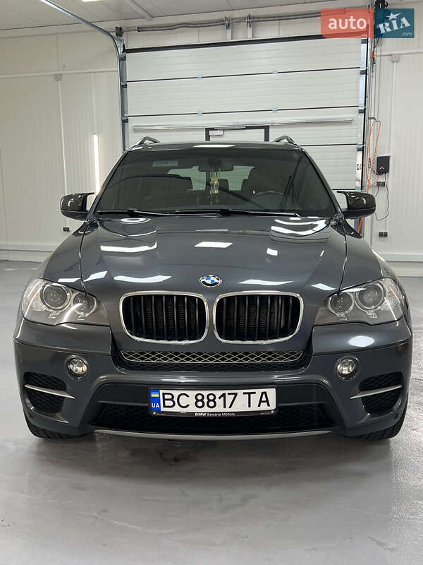Внедорожник / Кроссовер BMW X5 2012 в Львове