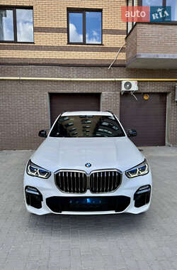 Внедорожник / Кроссовер BMW X5 2021 в 