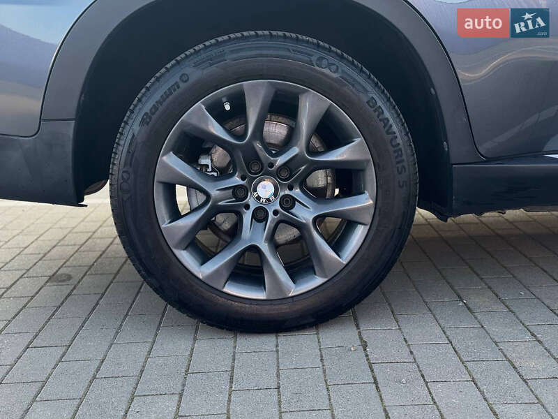 Внедорожник / Кроссовер BMW X5 2010 в Ивано-Франковске