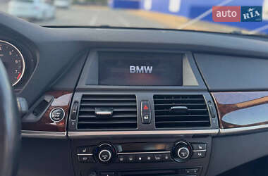 Позашляховик / Кросовер BMW X5 2010 в Івано-Франківську