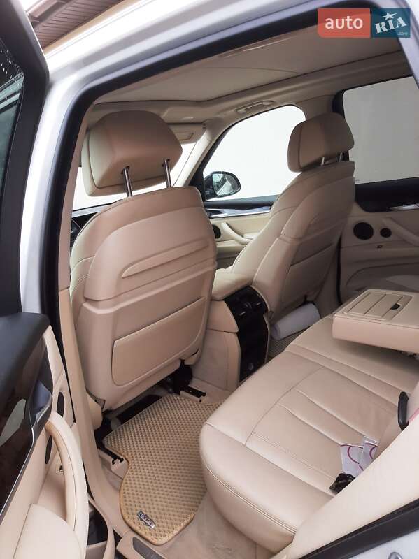 Внедорожник / Кроссовер BMW X5 2013 в Львове