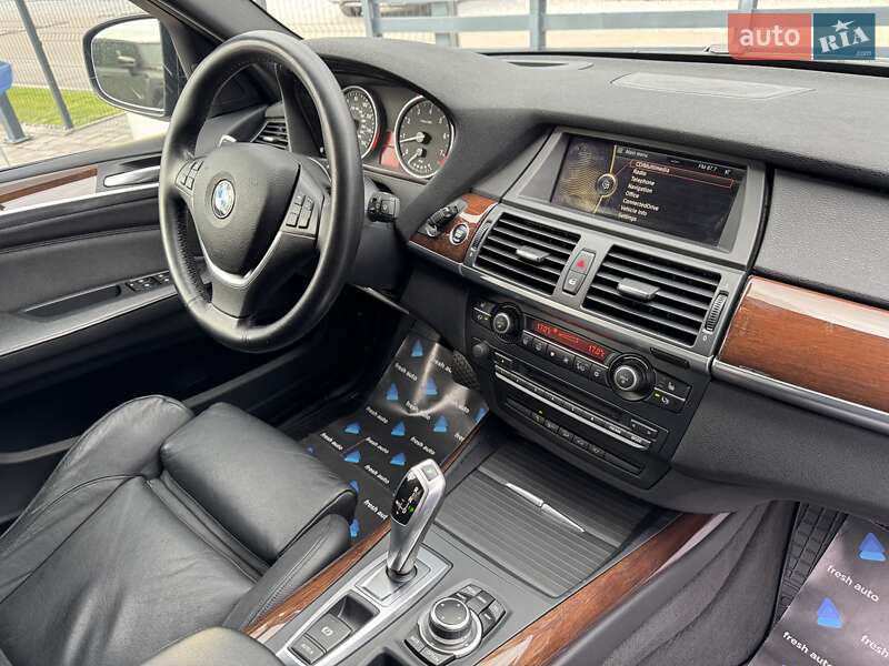 Позашляховик / Кросовер BMW X5 2012 в Рівному