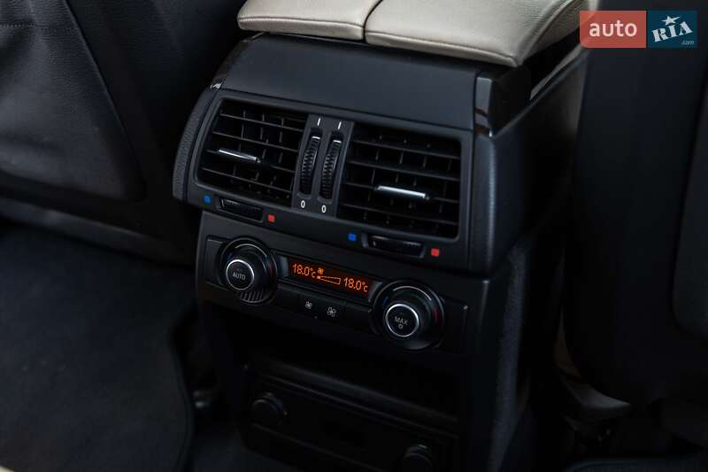 Позашляховик / Кросовер BMW X5 2012 в Луцьку
