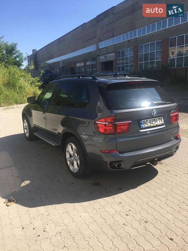 Внедорожник / Кроссовер BMW X5 2012 в Львове
