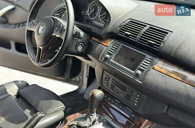 Позашляховик / Кросовер BMW X5 2002 в 