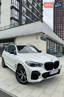 Внедорожник / Кроссовер BMW X5 2021 в Киеве