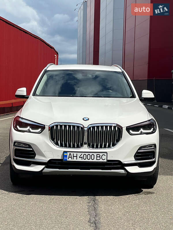 Внедорожник / Кроссовер BMW X5 2021 в Киеве