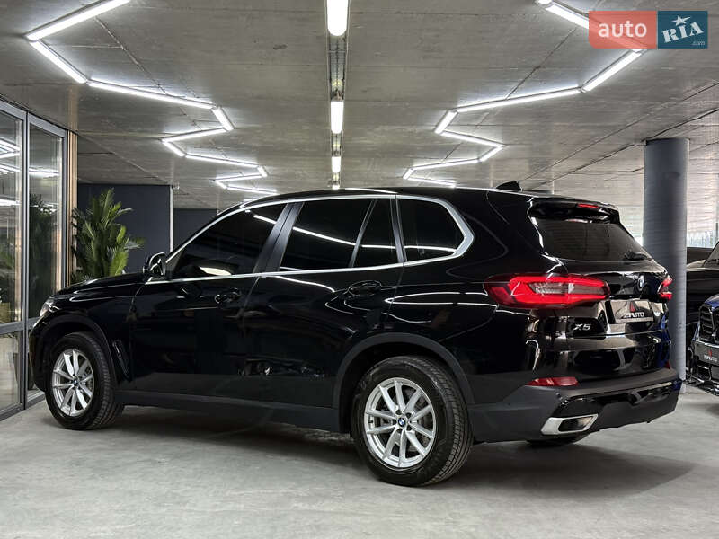 Внедорожник / Кроссовер BMW X5 2022 в Одессе
