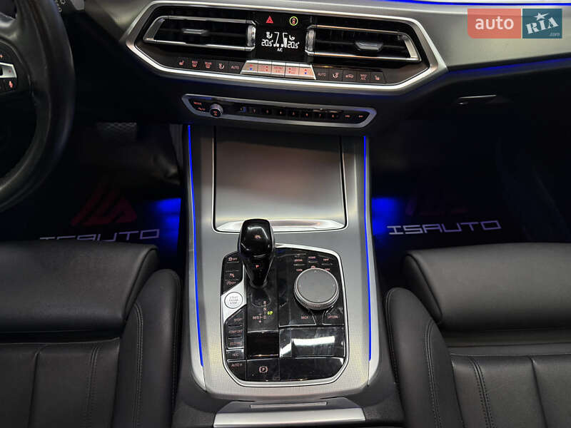 Внедорожник / Кроссовер BMW X5 2022 в Одессе