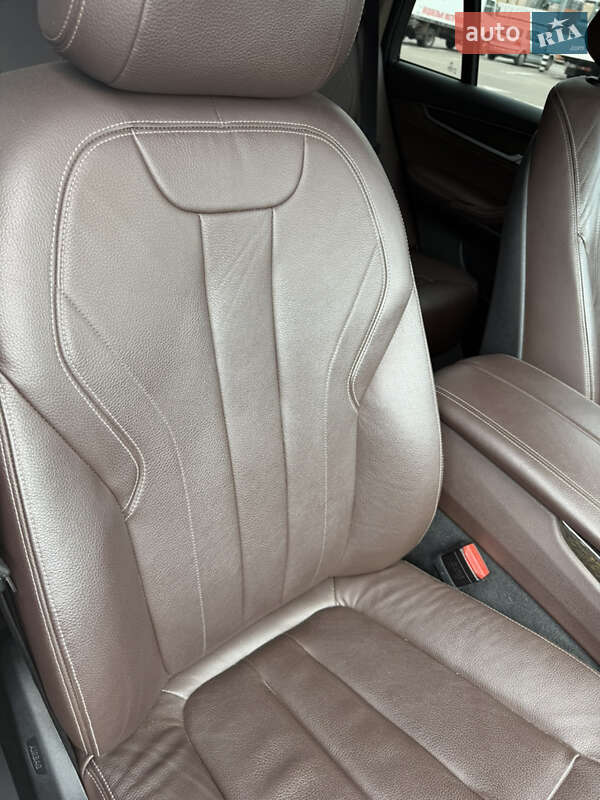 Внедорожник / Кроссовер BMW X5 2015 в Днепре