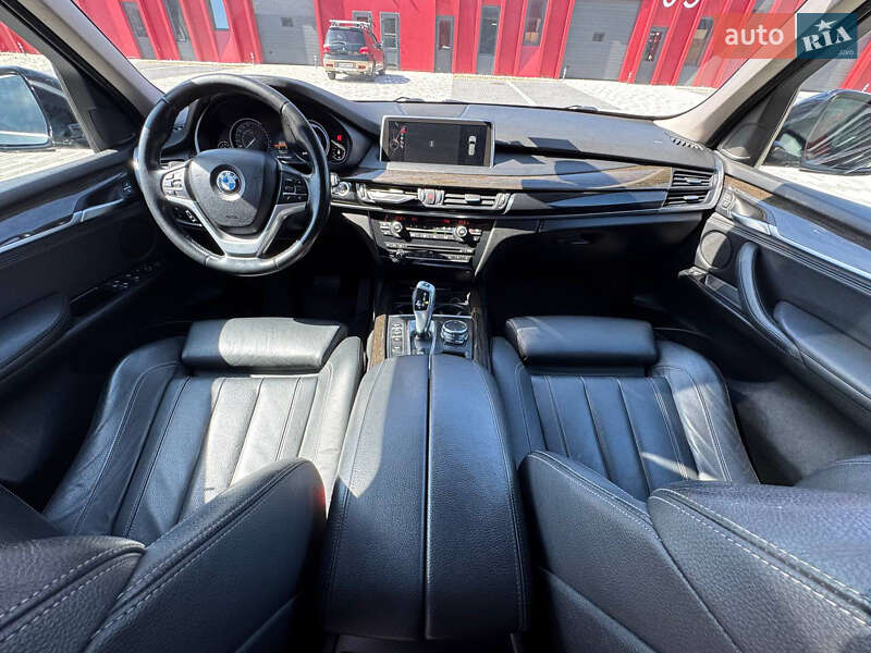 Внедорожник / Кроссовер BMW X5 2016 в Львове