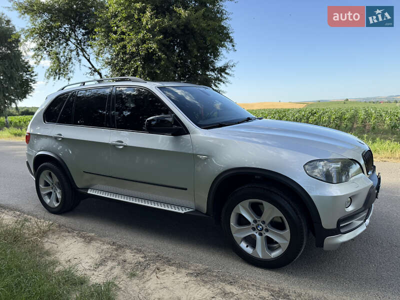 Позашляховик / Кросовер BMW X5 2009 в Чернівцях