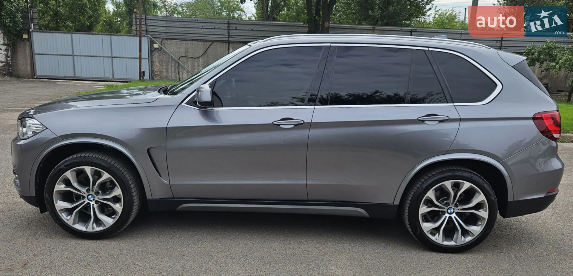 2017 BMW X5 - мініатюра 3