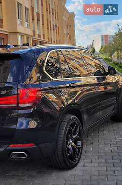 Позашляховик / Кросовер BMW X5 2017 в 