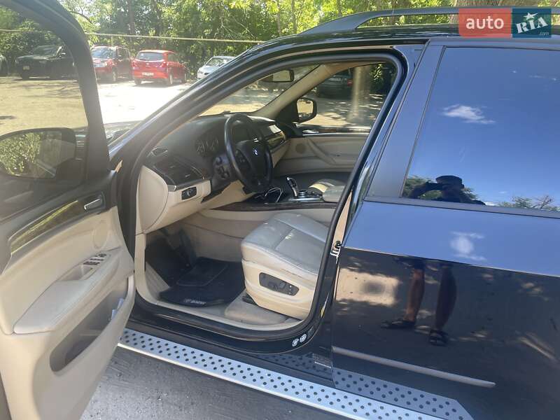 Внедорожник / Кроссовер BMW X5 2010 в Одессе