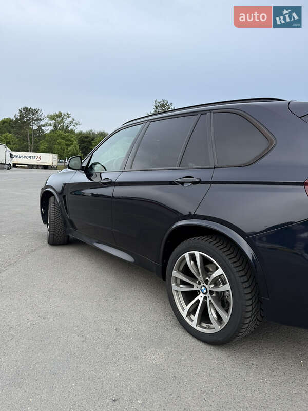 Позашляховик / Кросовер BMW X5 2015 в Луцьку