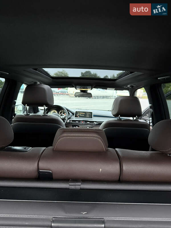 Позашляховик / Кросовер BMW X5 2015 в Луцьку
