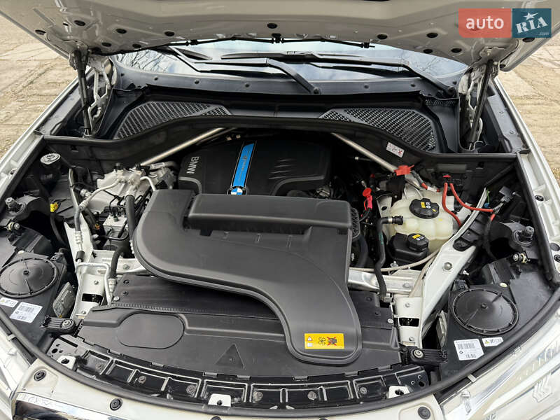 Внедорожник / Кроссовер BMW X5 2016 в Первомайске