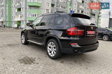 Позашляховик / Кросовер BMW X5 2012 в 