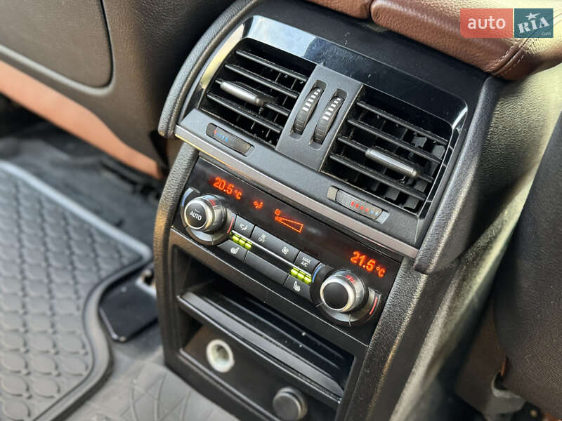 Внедорожник / Кроссовер BMW X5 2015 в Ровно