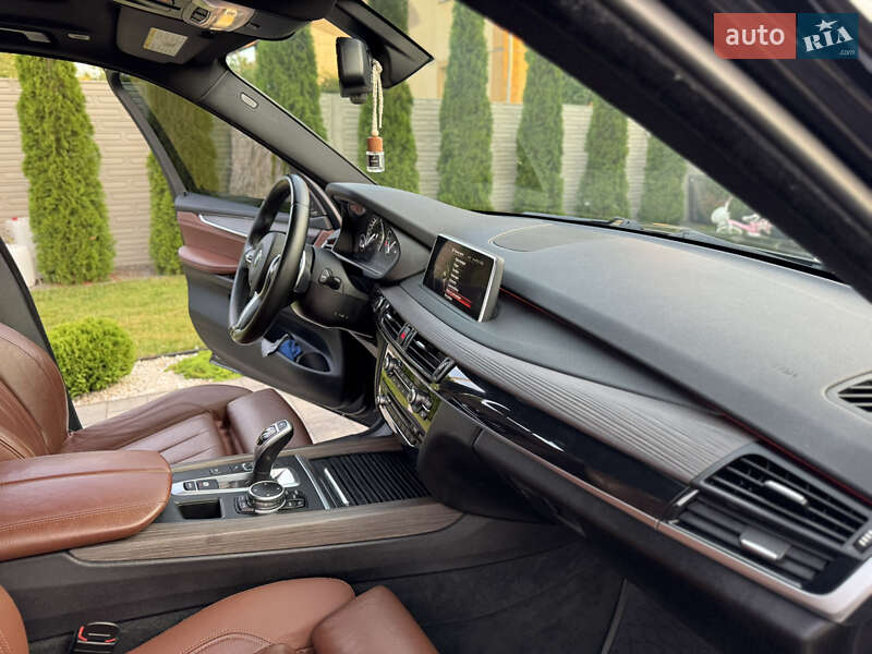 Внедорожник / Кроссовер BMW X5 2015 в Ровно