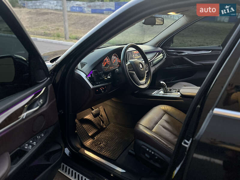 Внедорожник / Кроссовер BMW X5 2014 в Кривом Роге