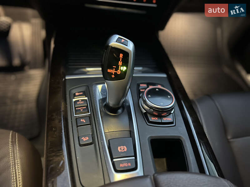 Внедорожник / Кроссовер BMW X5 2014 в Кривом Роге