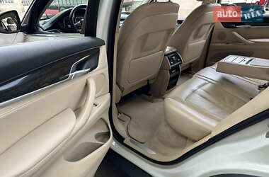 Внедорожник / Кроссовер BMW X5 2015 в 