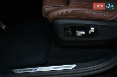 Внедорожник / Кроссовер BMW X5 2019 в 