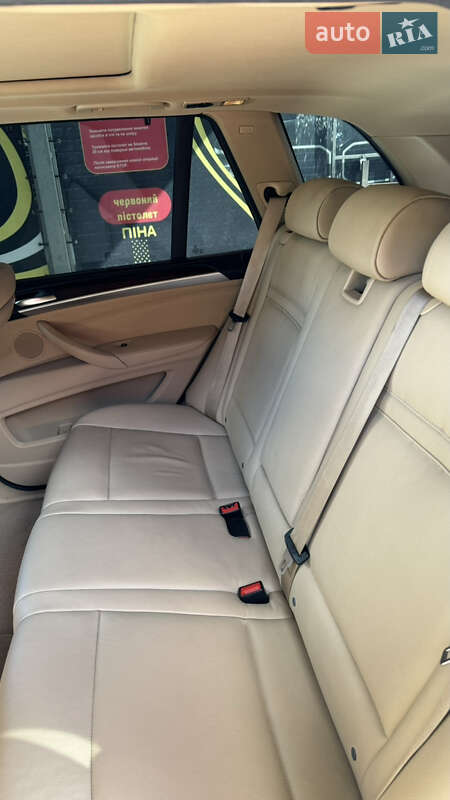 Внедорожник / Кроссовер BMW X5 2012 в Ладыжине