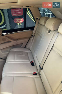 Внедорожник / Кроссовер BMW X5 2012 в 