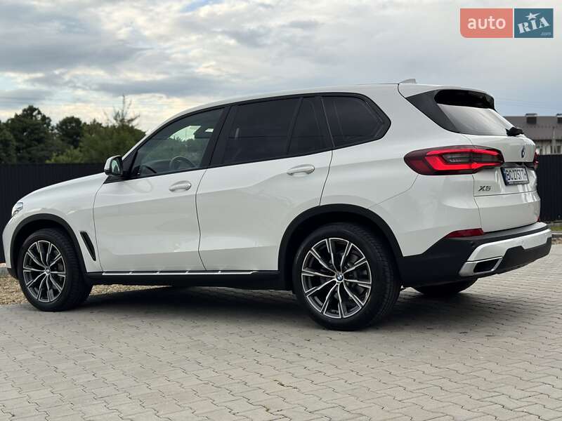 Внедорожник / Кроссовер BMW X5 2021 в Стрые