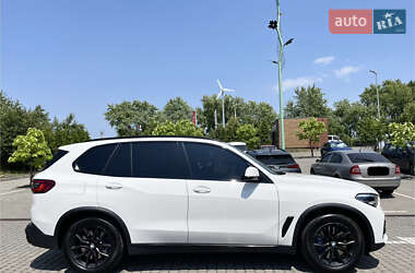 Позашляховик / Кросовер BMW X5 2019 в 