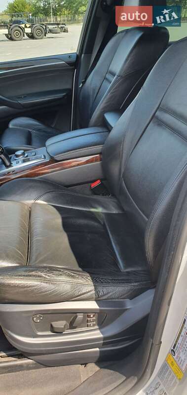Внедорожник / Кроссовер BMW X5 2007 в Днепре