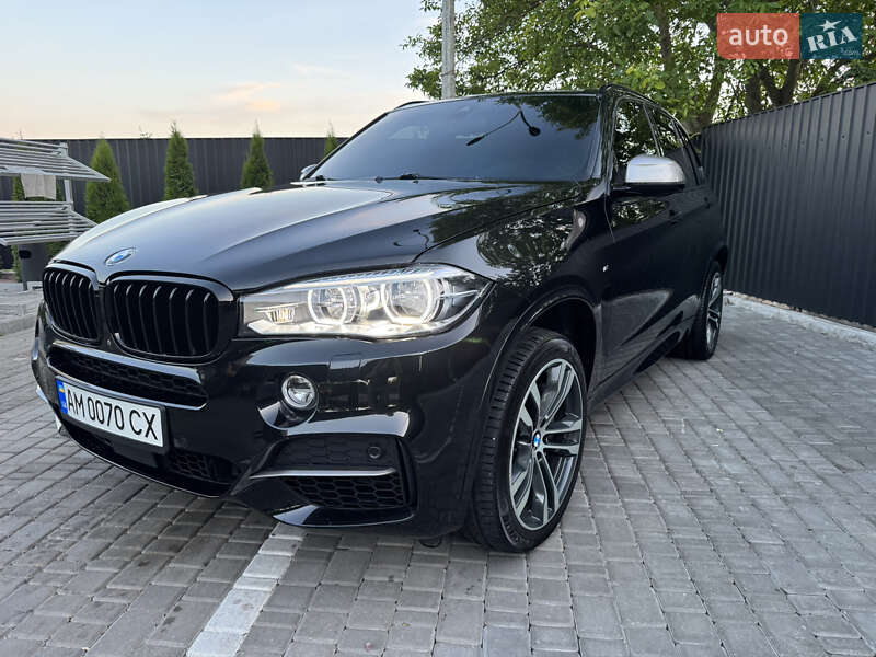 Внедорожник / Кроссовер BMW X5 2016 в Звягеле
