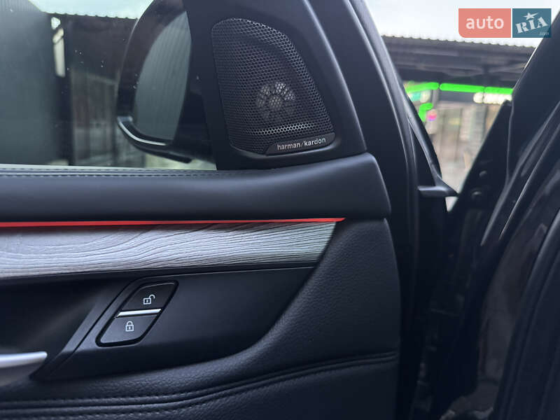 Внедорожник / Кроссовер BMW X5 2016 в Звягеле