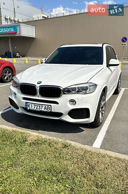 Позашляховик / Кросовер BMW X5 2015 в Києві