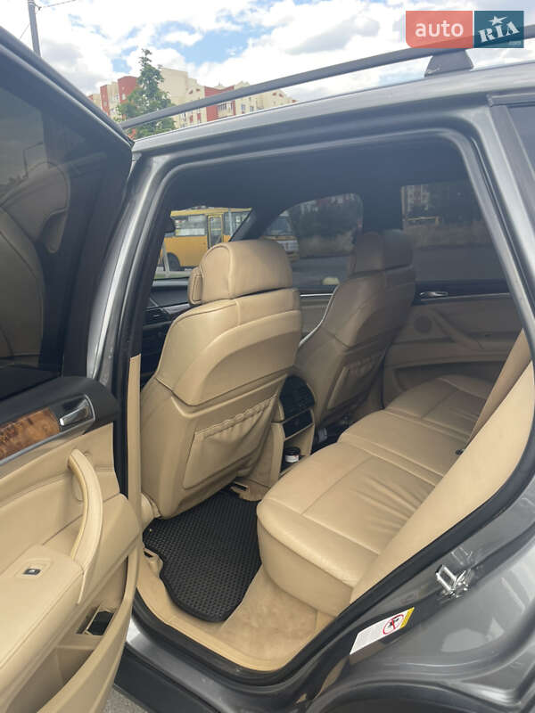Позашляховик / Кросовер BMW X5 2008 в Києві