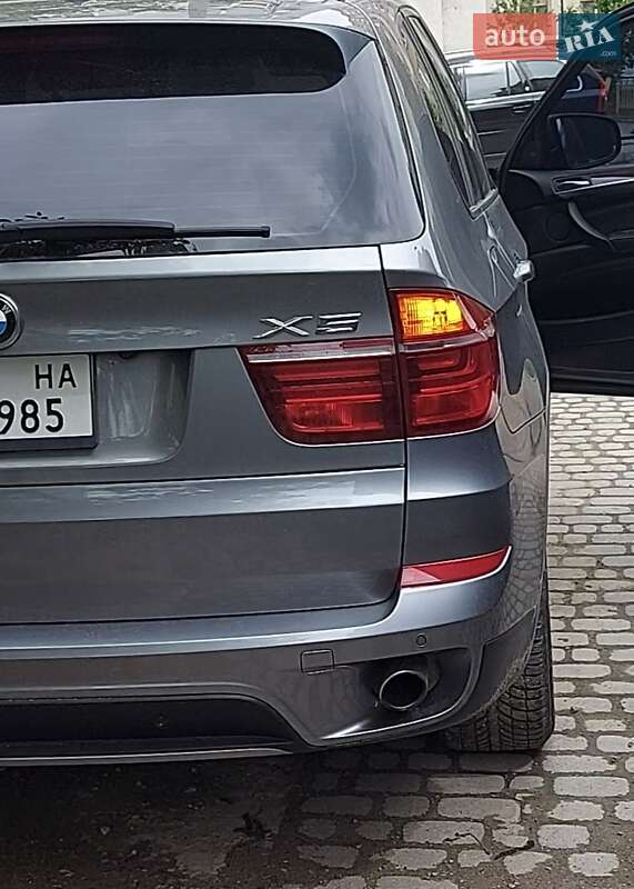 Позашляховик / Кросовер BMW X5 2012 в Івано-Франківську