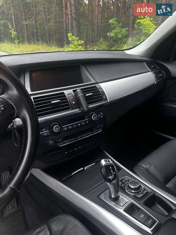 Внедорожник / Кроссовер BMW X5 2008 в Славуте