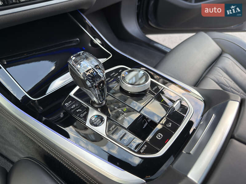 Внедорожник / Кроссовер BMW X5 2020 в Киеве