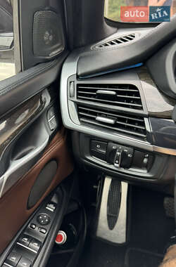 Позашляховик / Кросовер BMW X5 2015 в 