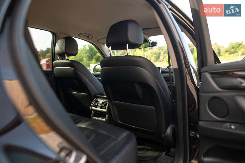 Позашляховик / Кросовер BMW X5 2015 в Львові