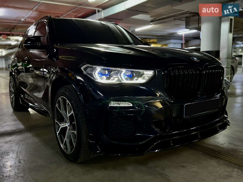 Внедорожник / Кроссовер BMW X5 2020 в Киеве