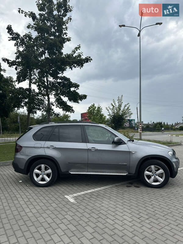 Внедорожник / Кроссовер BMW X5 2010 в Коломые