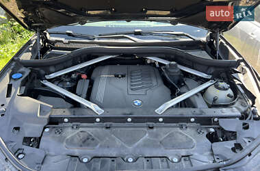 Внедорожник / Кроссовер BMW X5 2019 в 