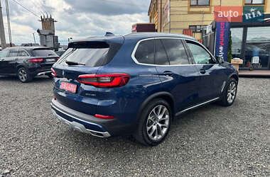 Позашляховик / Кросовер BMW X5 2019 в 