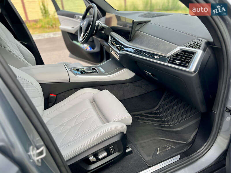 Позашляховик / Кросовер BMW X5 2024 в Києві